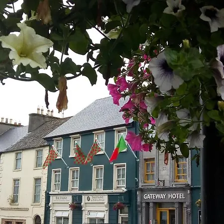 The Gateway Отель 3*