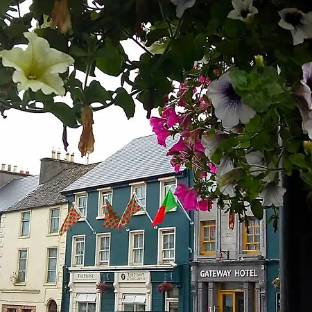 The Gateway Hotel