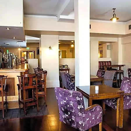 The Gateway Hotel