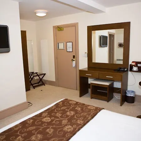 The Gateway Hotel Swinford