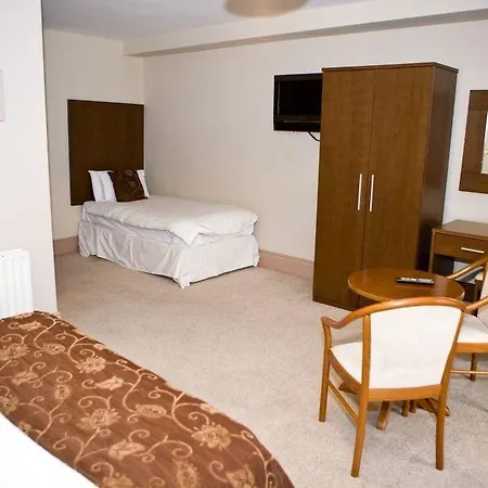 The Gateway Hotel