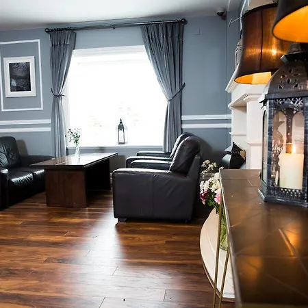 The Gateway 3* Swinford